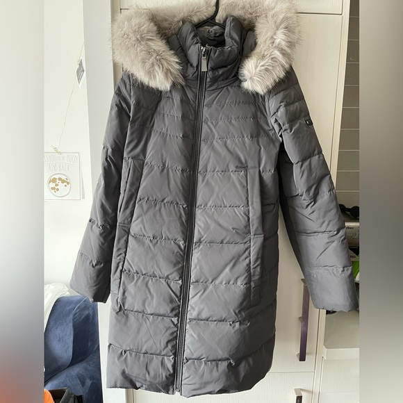 DKNY Winter Coat - Faux Fur - Picture 1 of 5